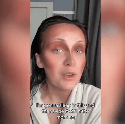 TikToker Kaycee Ogle sleeps with self-tanner used as contour to make semi-permanent makeup